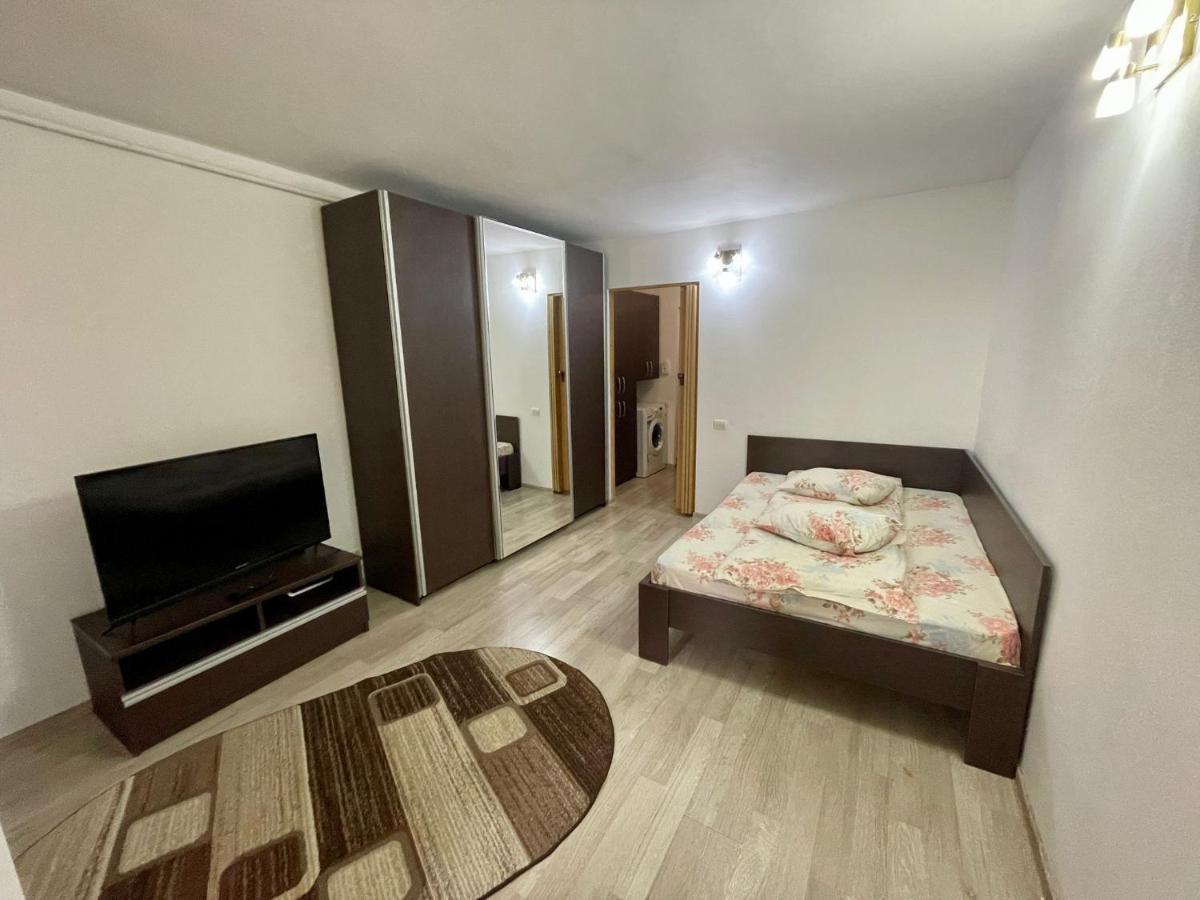 Garsoniera moderna Apartment Piteşti Exterior foto