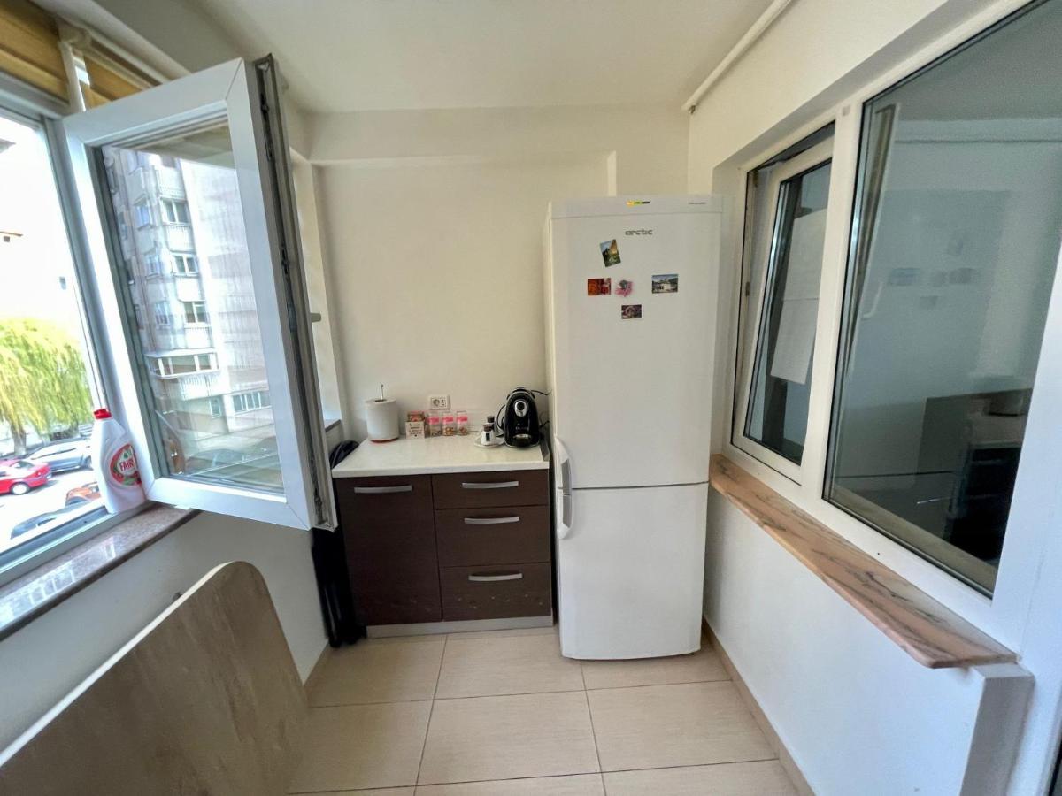 Garsoniera moderna Apartment Piteşti Exterior foto