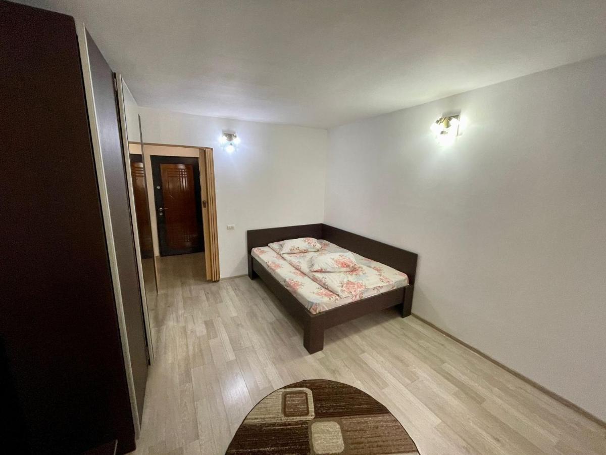 Garsoniera moderna Apartment Piteşti Exterior foto